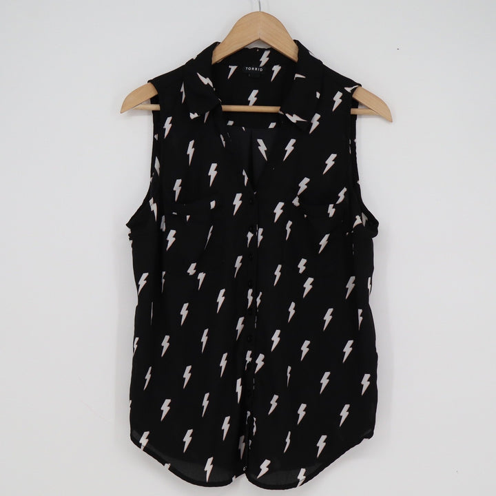 Torrid Womens Plus Size 00 Black Lightning Bolt Sleeveless Button Up Blouse Top