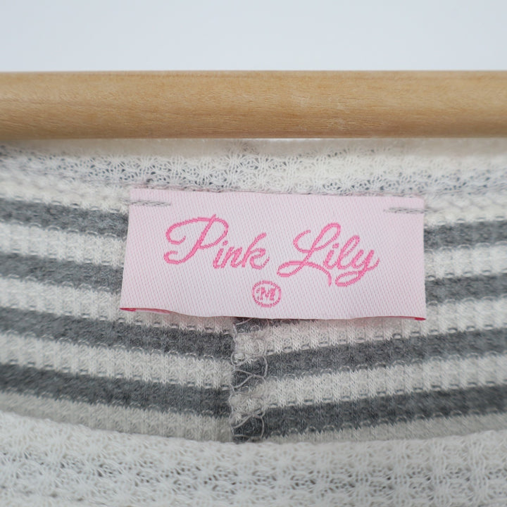 Pink Lily Top Womens Medium Gray White Striped Stretch Waffle Knit Relaxed Fit