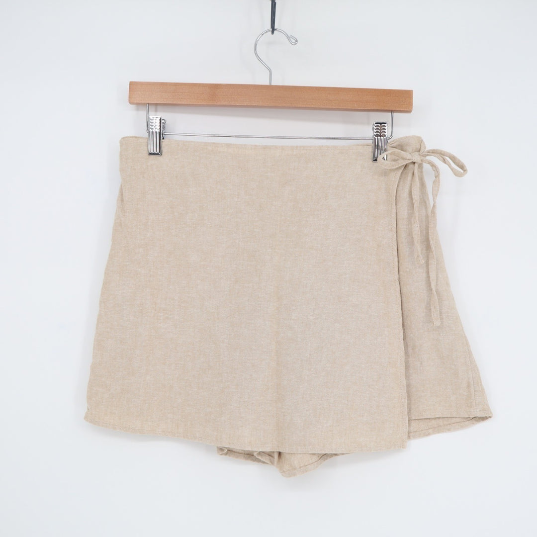 Old Navy Mini Skort Womens M Beige Wrap Front Elastic Back Waist Side Drawstring
