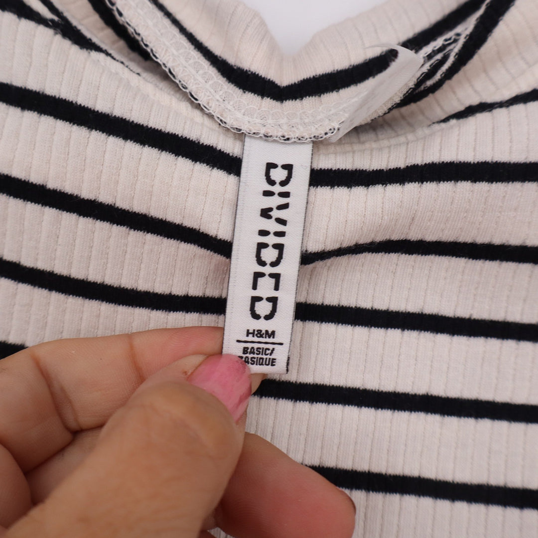 H&M T-Shirt Womens S Divided Basic Cream Black Striped Ribbed Crop Top Excellent