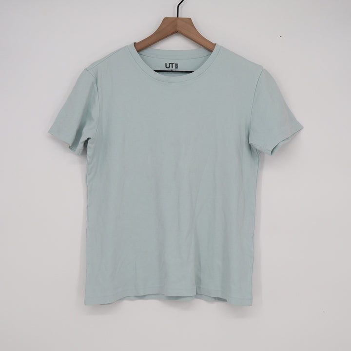 Uniqlo UT Graphic Tee Light Blue Mint Green Crew Neck Short Sleeve Shirt Size M