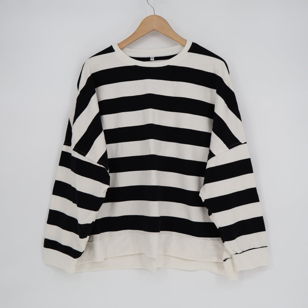 Sweatshirt Womens 2XL Black White Striped Knitted Long Sleeve Crew Neck Pullover