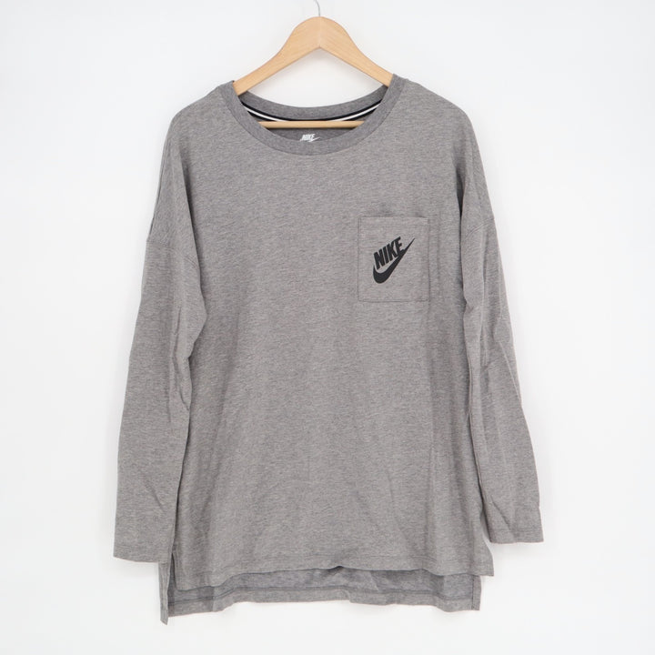 Nike T-Shirt Womens Large Heather Gray Front Pockets Long Sleeve High Low Hem