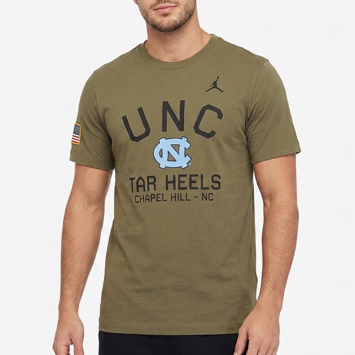 Jordan UNC Tar Heels Dri-FIT T-Shirt Mens Small Olive Green Flag Patch AH5