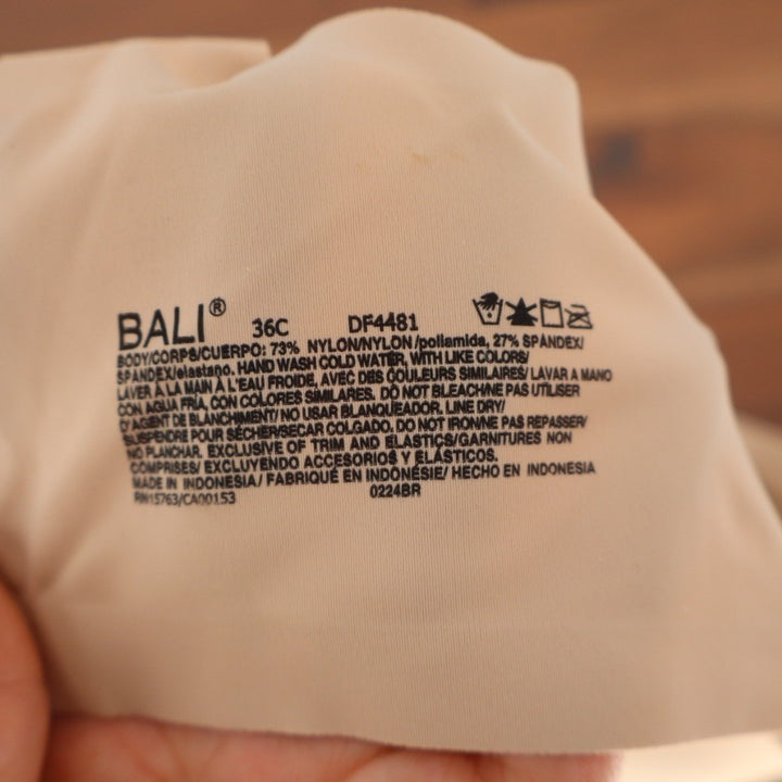 Bali Ultimate Smoothing Lightweight T Shirt Bra Womens 36C Beige Underwire Cups