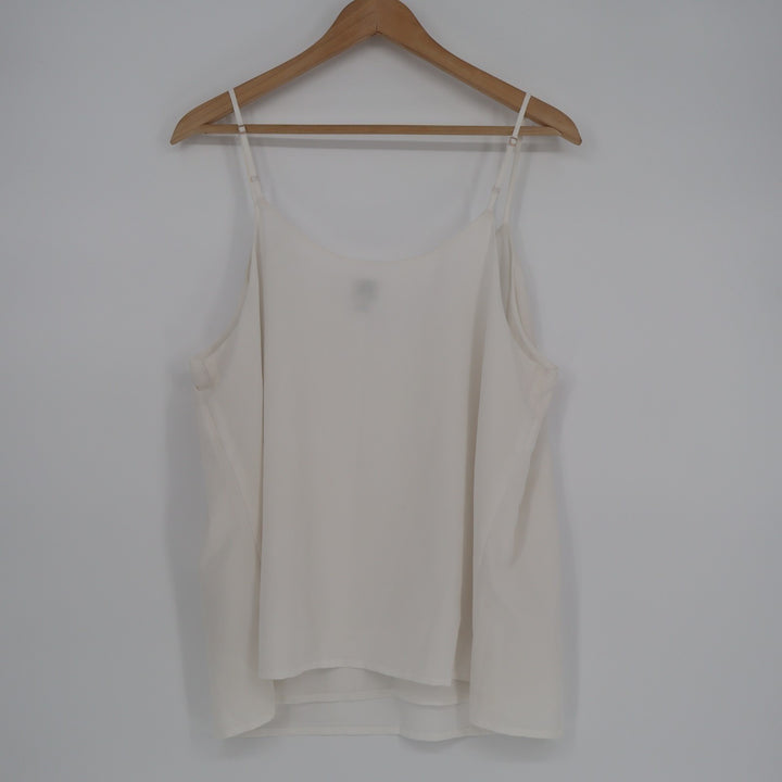 A New Day Cami Tank Top Womens XL White Spaghetti Strap Scoop Neck Pullover