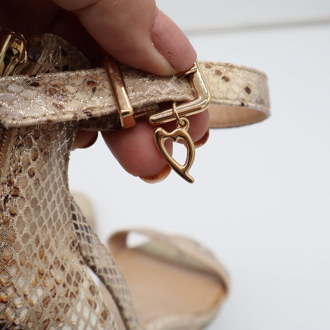 Thalia Sodi Womens Snakeskin Embossed Wedge Sandals Beige Gold Heart