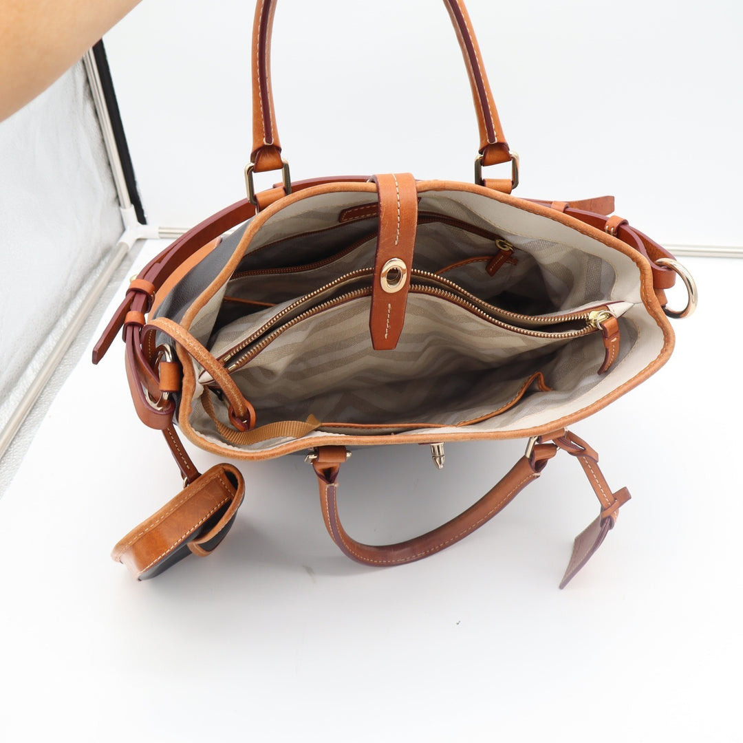 Dooney & Bourke Tote Bag Womens Large Pebble Leather Black Tan Classic Excellent