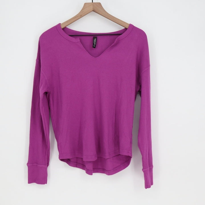 American Giant Luxe Rib Womens Medium Beauty Berry V-Notch Long Sleeve Pullover