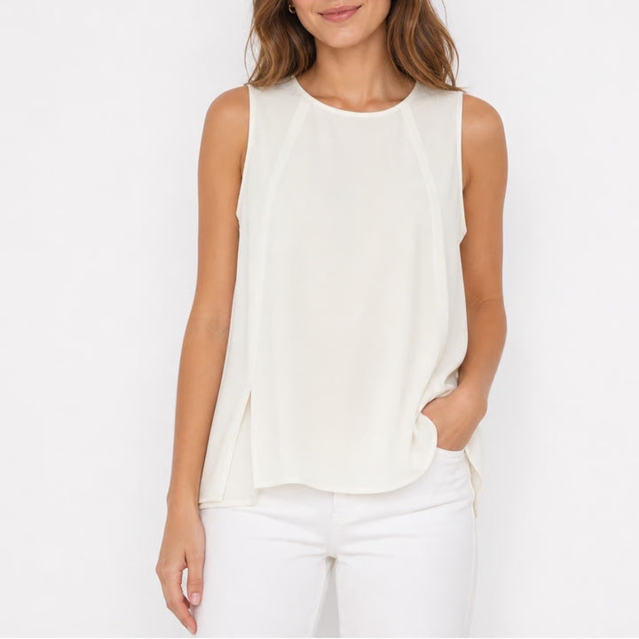 Athleta Zephyr Refined Tank Women's Medium White Sleeveless Crew Neck Top