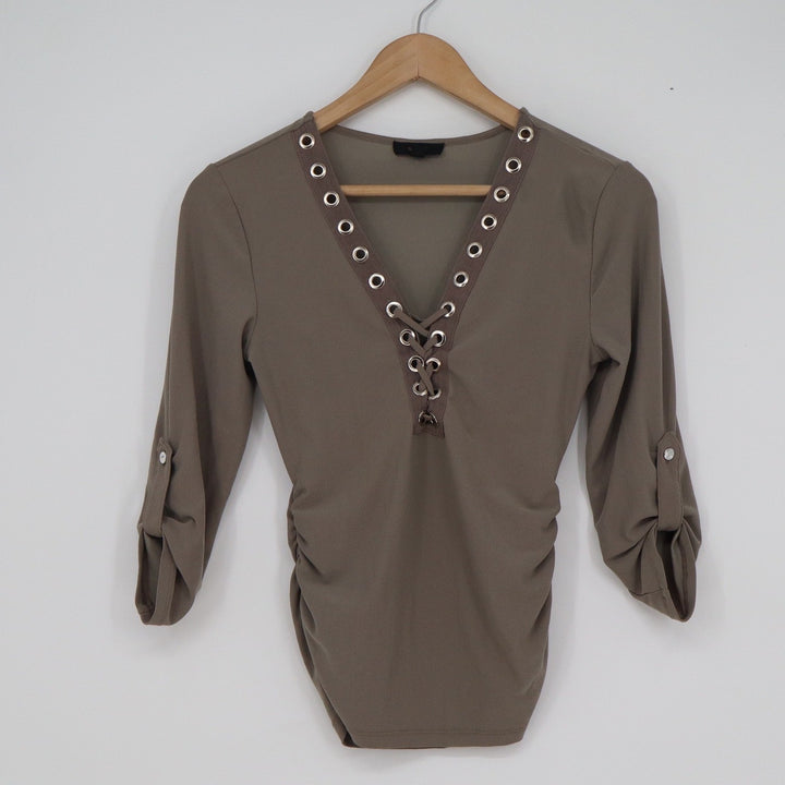 Mine Women Taupe Lace Up Grommet V-Neck Ruched Roll Tab 3/4 Sleeve Top S