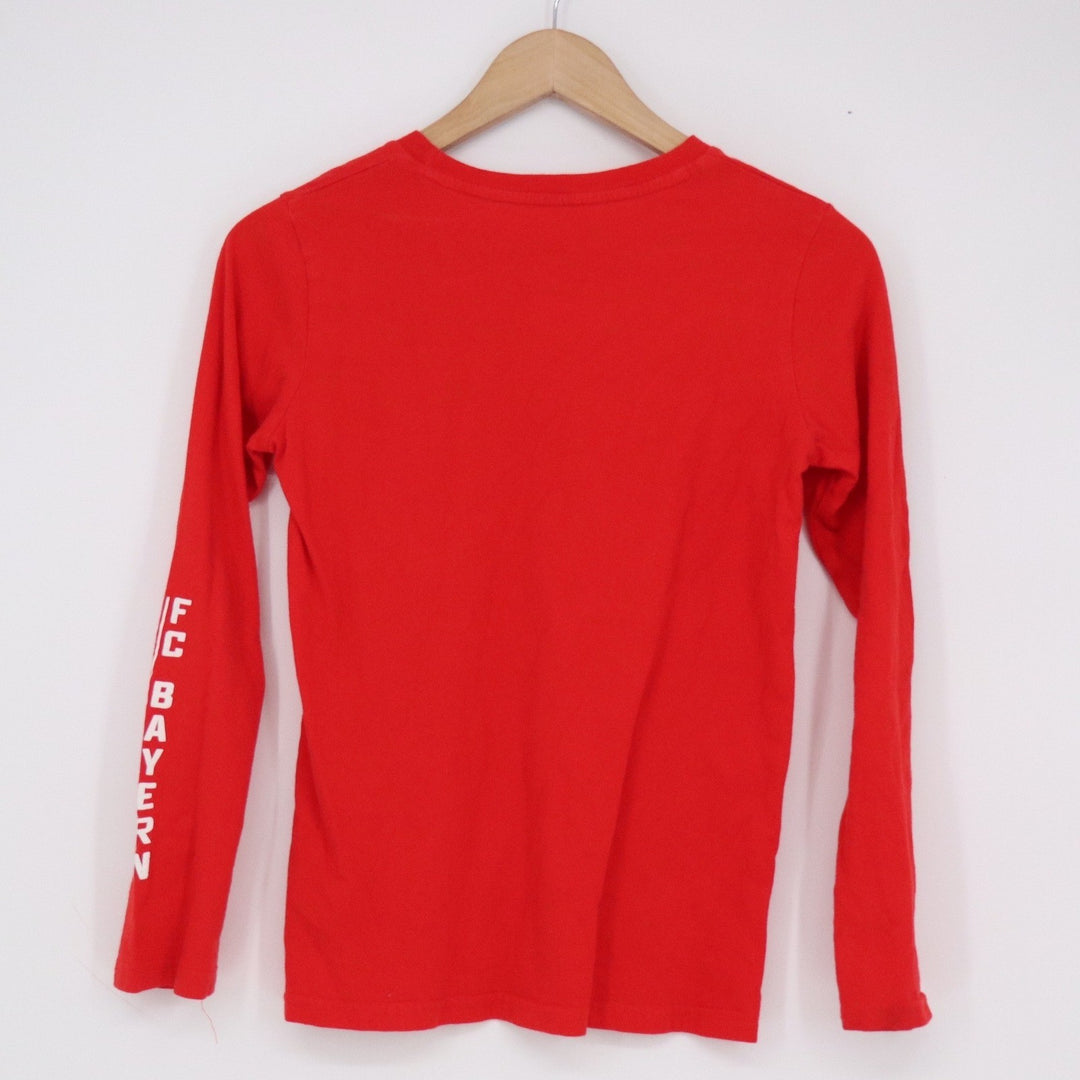FC Bayern Munchen Red Long Sleeve T-Shirt Youth Medium 10/12 Soccer Fan Tee