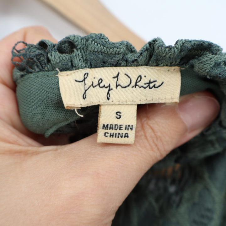 Lily White Blouse Womens S Sage Green Floral Lace Mock Neck Sleeveless Pullover
