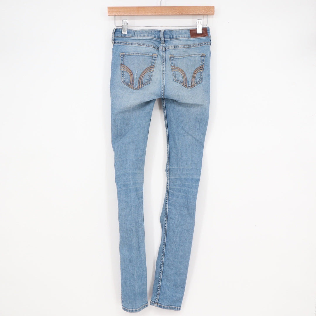 Hollister Low Rise Super Skinny Distressed Light Wash Jeans 00R