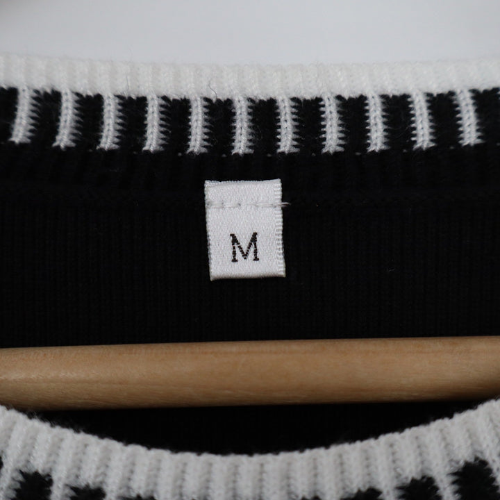 Fashion Black Crewneck Sweater White Contrast Trim High-Low Hem Medium