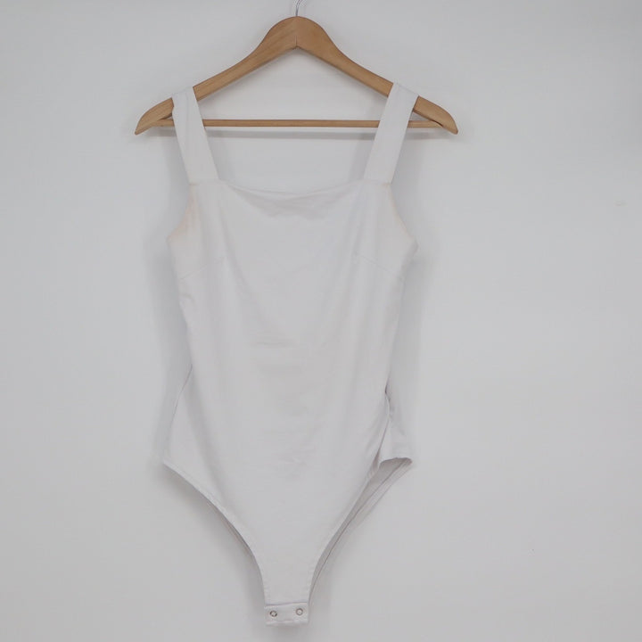 REORIA White Square Neck Sleeveless Tank Bodysuit Size L Snap Bottom Double