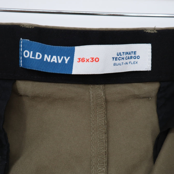 Old Navy Cargo Pants Mens 36x30 Ultimate Tech Cargo Green Built-In Flex Good