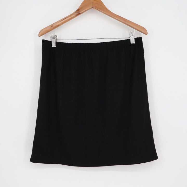 Black Pull On A Line Skirt Size L Polyester Spandex Elastic Waist Knee Length