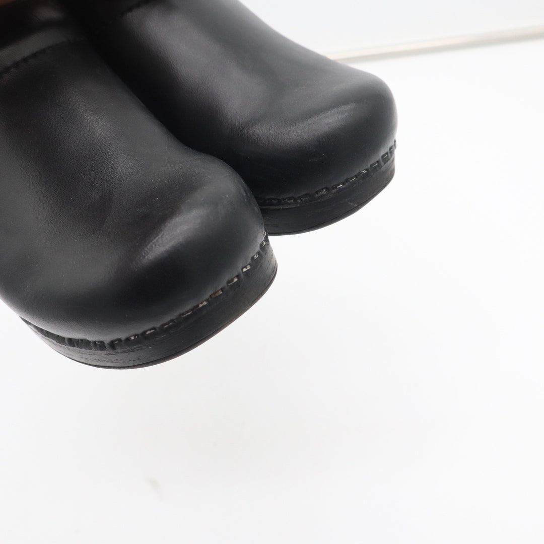 Dansko Professional Black Leather Clogs Womens Size 38 Comfort Shoes Slip On