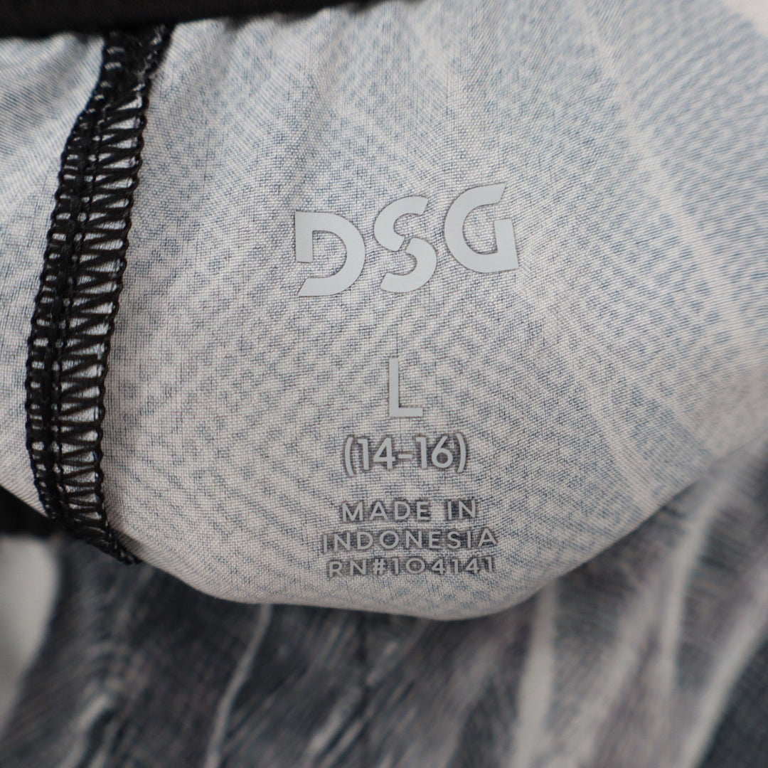 DSG Boys Agility Short Pure White AI Formation Abstract Print Size L 14-16 NEW