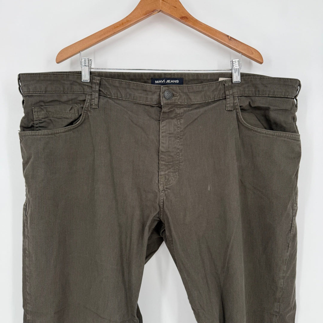 Mavi Jeans Matt Relaxed Straight Leg Corduroy Pants Men Size 46/30 Olive Green