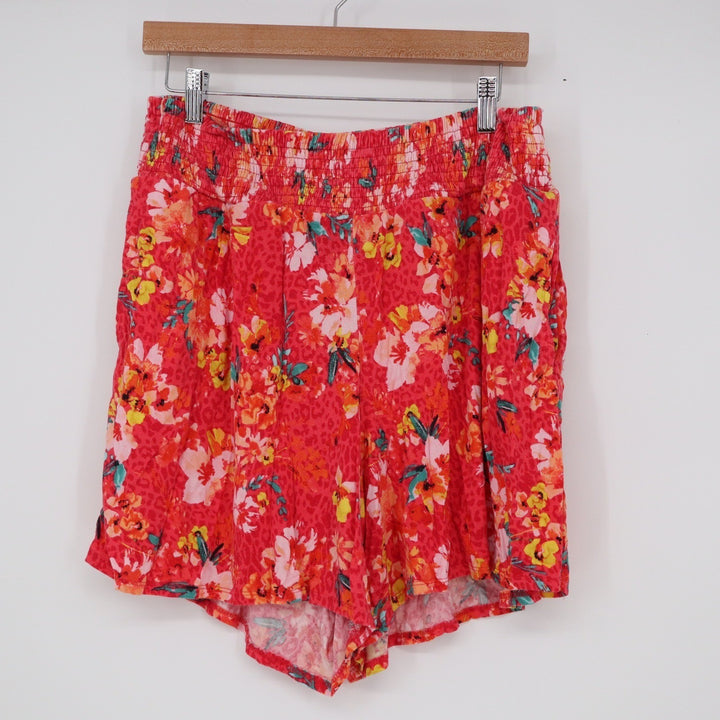 Torrid Red Floral Leopard Smocked Waist Shorts Plus Size 0 Relaxed Fit Summer