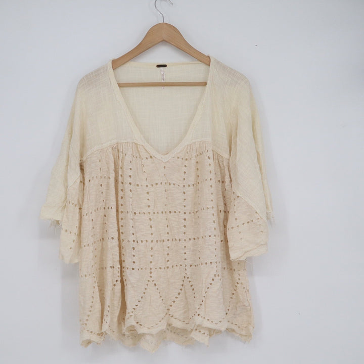 Free People Linen Cotton Eyelet Boho Peasant Top Cream V-Neck Large