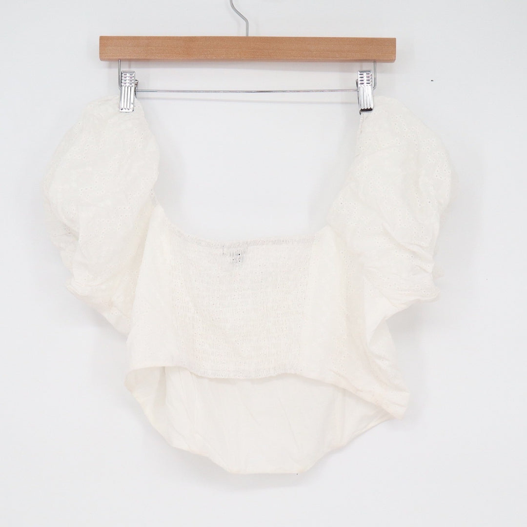 Wild Fable White Eyelet Puff Sleeve Corset Crop Top Large Smocked Back Cotton