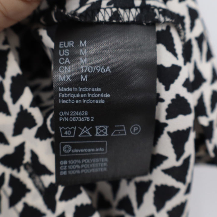 HM Womens Black White Geometric Triangle Print Button Up Blouse Size M