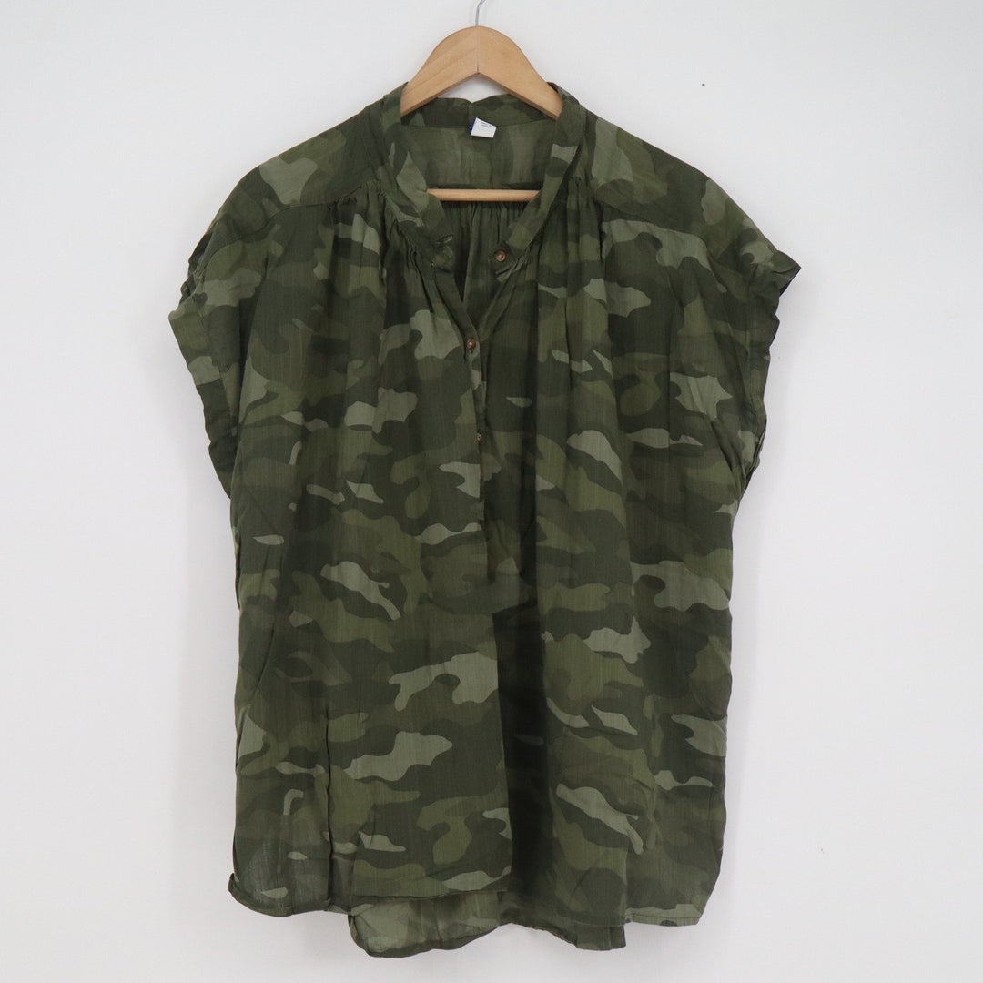 Old Navy Womens XL Camo Button Down Blouse Green Camouflage Short Sleeve Top