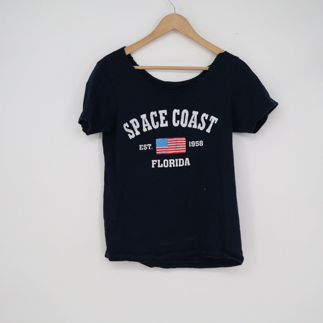 Space Coast Florida Graphic T-Shirt Navy Blue Raw Neck Souvenir Tee 1958 EST