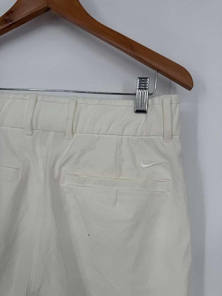Nike Dri Fit Victory Golf Chino Shorts Womens Medium White Standard Fit Logo