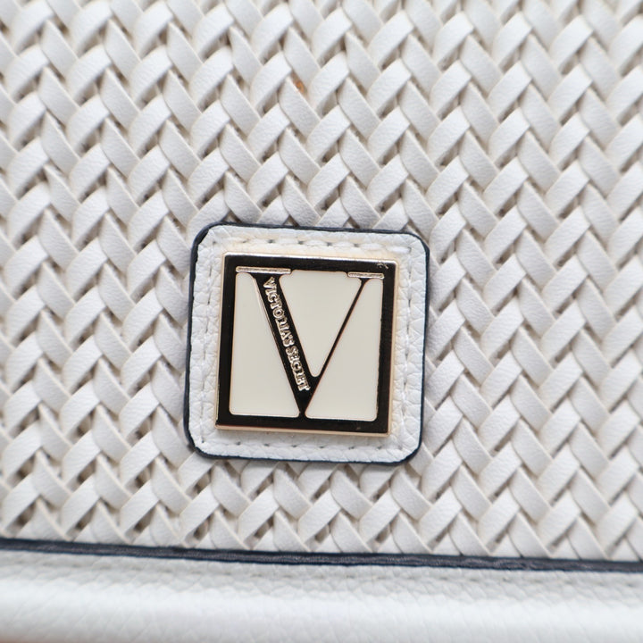 Victoria's Secret The Victoria Tech Womens Coconut Woven Leather Wristlet Wallet