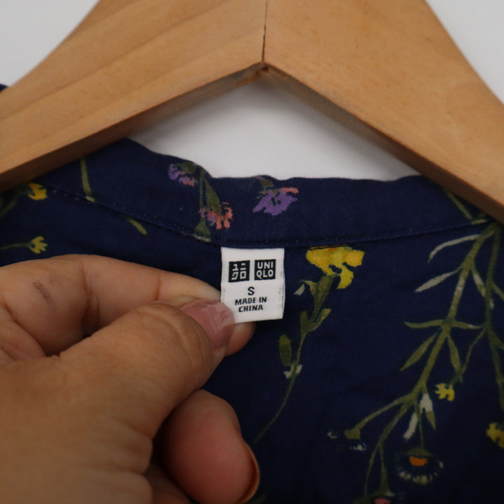 Uniqlo Womens Navy Blue Wildflower Botanical Print Rayon Button Down Shirt S