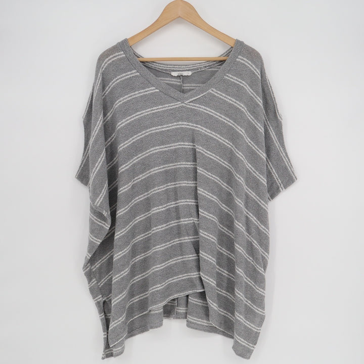 Talulah Dolman T Shirt Womens Large Gray White Striped Stretch V-Neck Side Slit