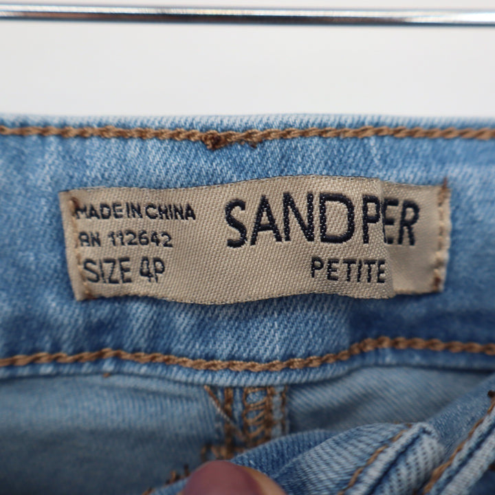 Sandper Petite Embroidered Floral Denim Bermuda Shorts Light Wash Blue 4P