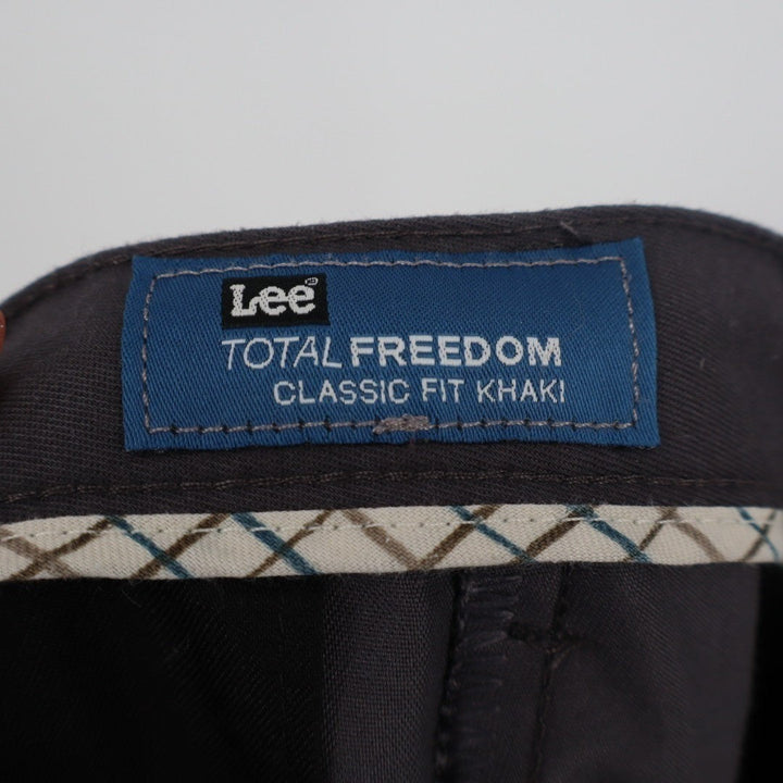 Lee Total Freedom Chino Pants Women 30x32 Khaki Pockets Classic Fit Straight Leg