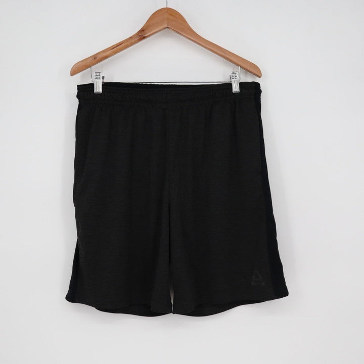 Reebok Athletic Shorts Mens XL Gray Stretch Slash Pockets Active Elastic Waist