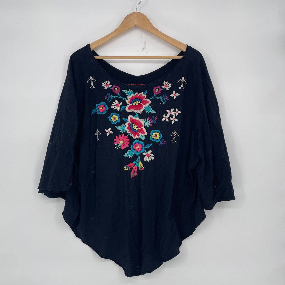 JW Los Angeles Johnny Was Black Embroidered Floral Birds Poncho Top Size S