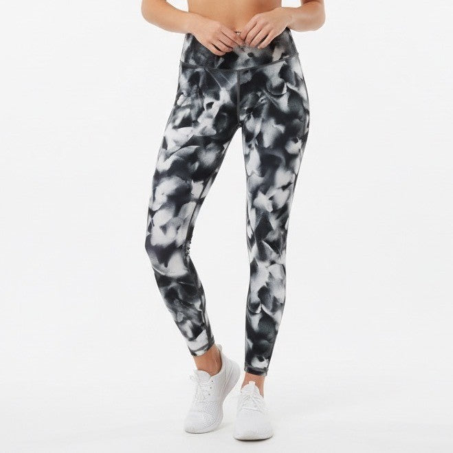 Lululemon Align High Rise Floral Print Leggings Size 8 Black White