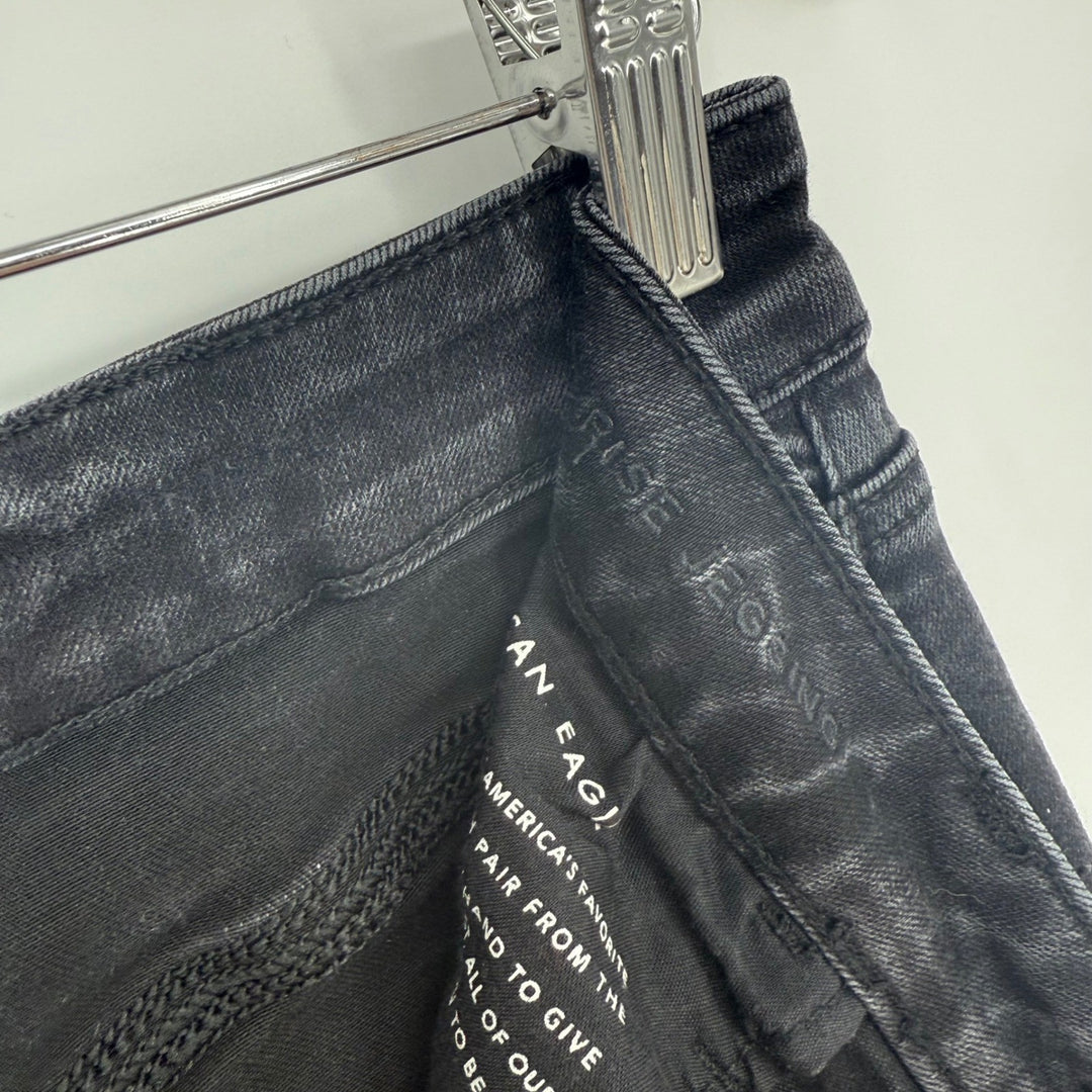 American Eagle Black High Rise Ripped Knee Jeans Next Level Stretch Size 10