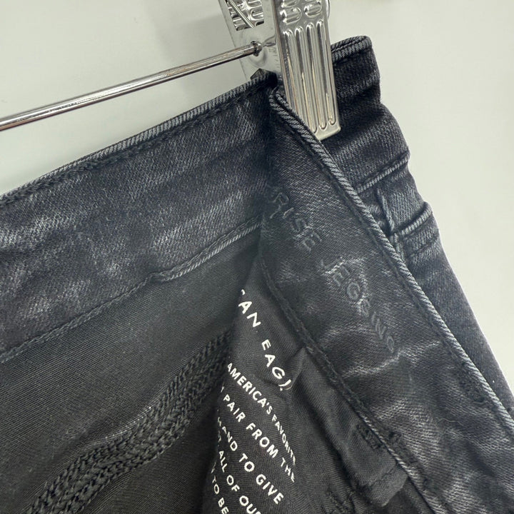 American Eagle Black High Rise Ripped Knee Jeans Next Level Stretch Size 10