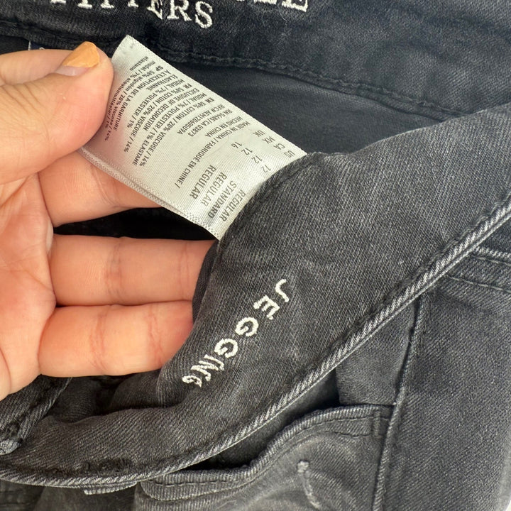 American Eagle Outfitters Black Distressed Super Stretch Jegging Jeans Size 12
