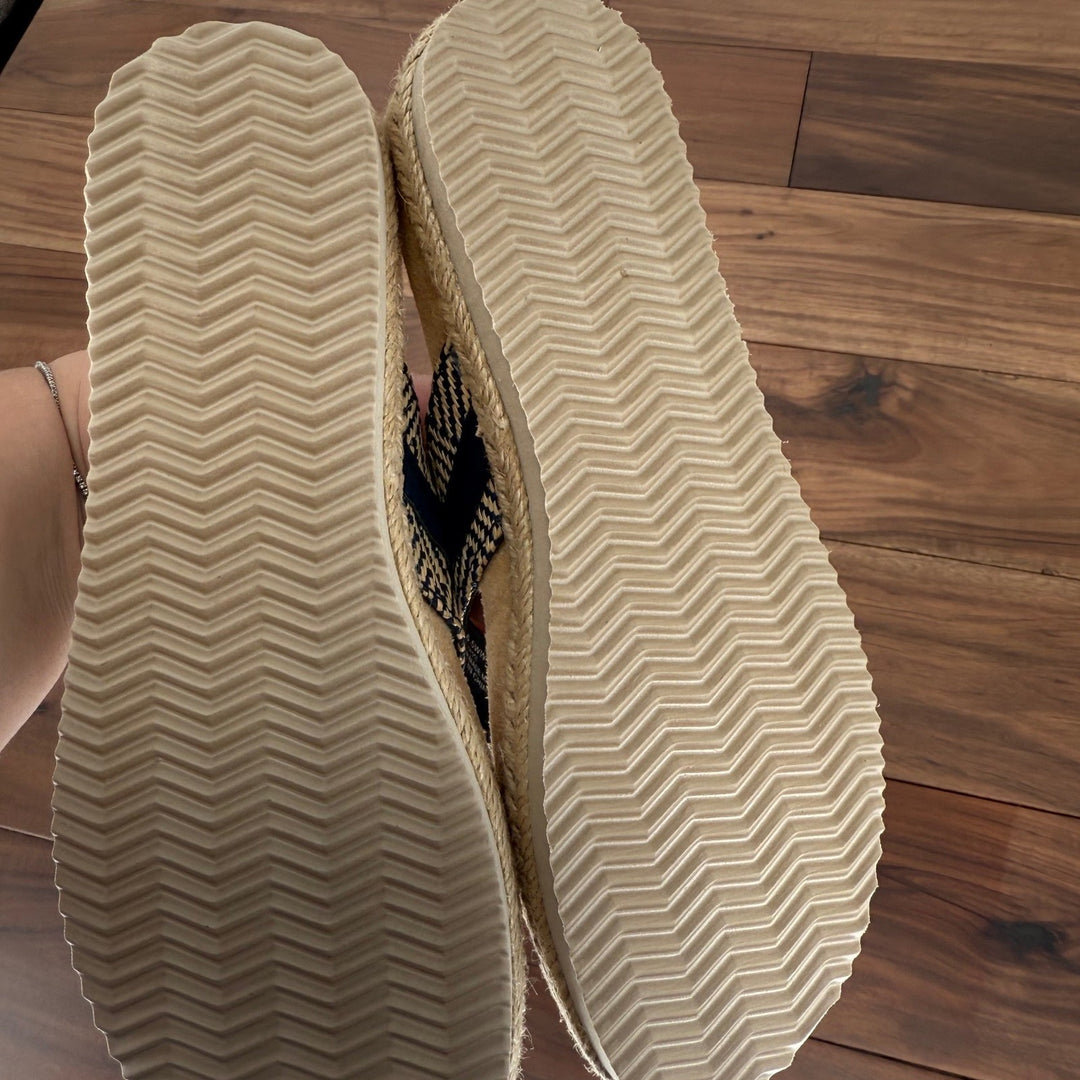 Easy Street Starling Espadrille Flip Flops Navy Blue Womens 6.5