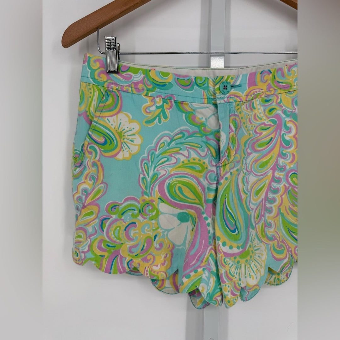 Lilly Pulitzer Buttercup Double Trouble Paisley Print Scalloped Hem Shorts