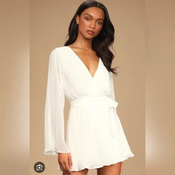 Lulus Pissed To Be Here White Plisse Ballon Sleeve Romper Size M