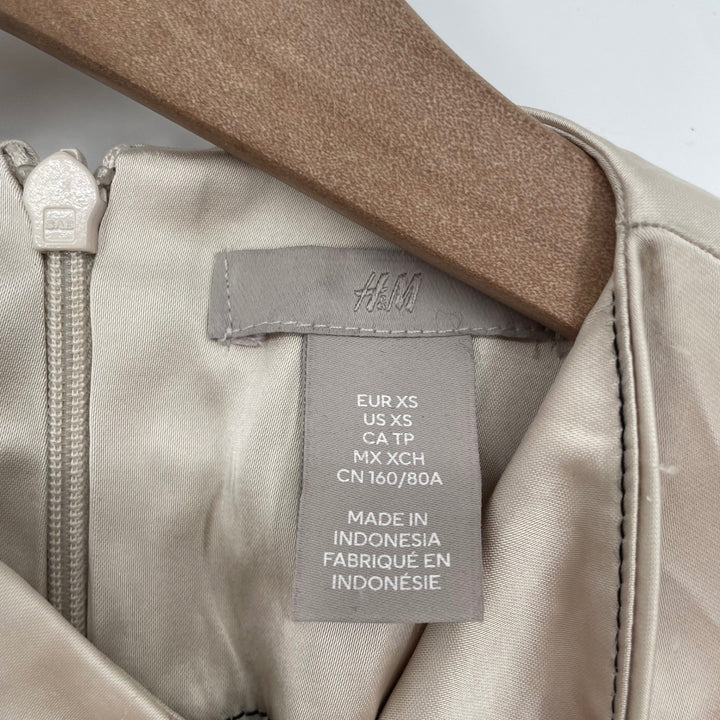 H&M Beige Satin Long Sleeve Button Cuff Blouse Shirt Top XS