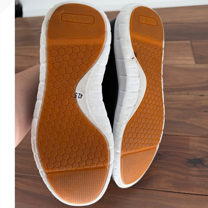 SVNKE Black Knit Sneakers Casual Comfort Walking Shoes