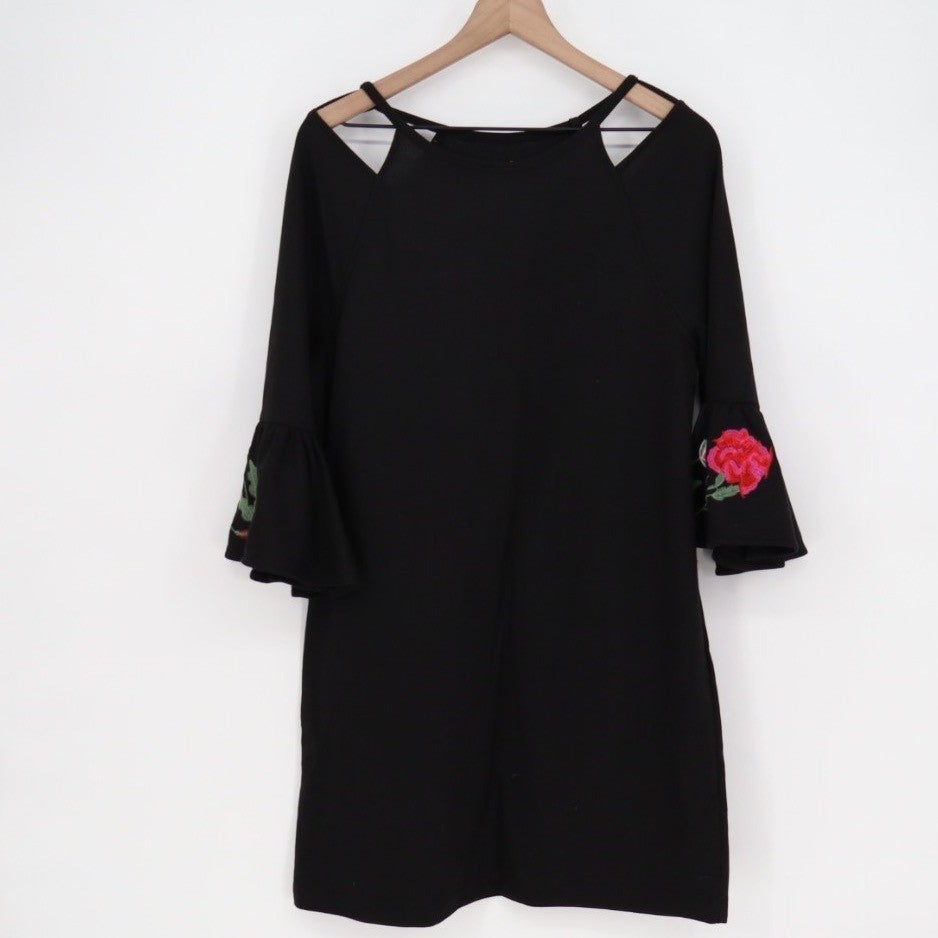 Alya Black Cutout Cold Shoulder Bell Sleeve Rose Embroidered Dress Size Large