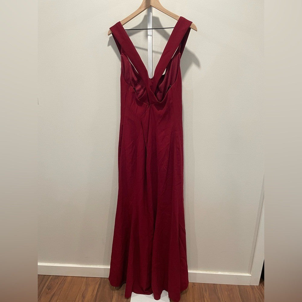 Dessy Collection Off-The-Shoulder Criss Cross Back Trumpet Gown Size 16